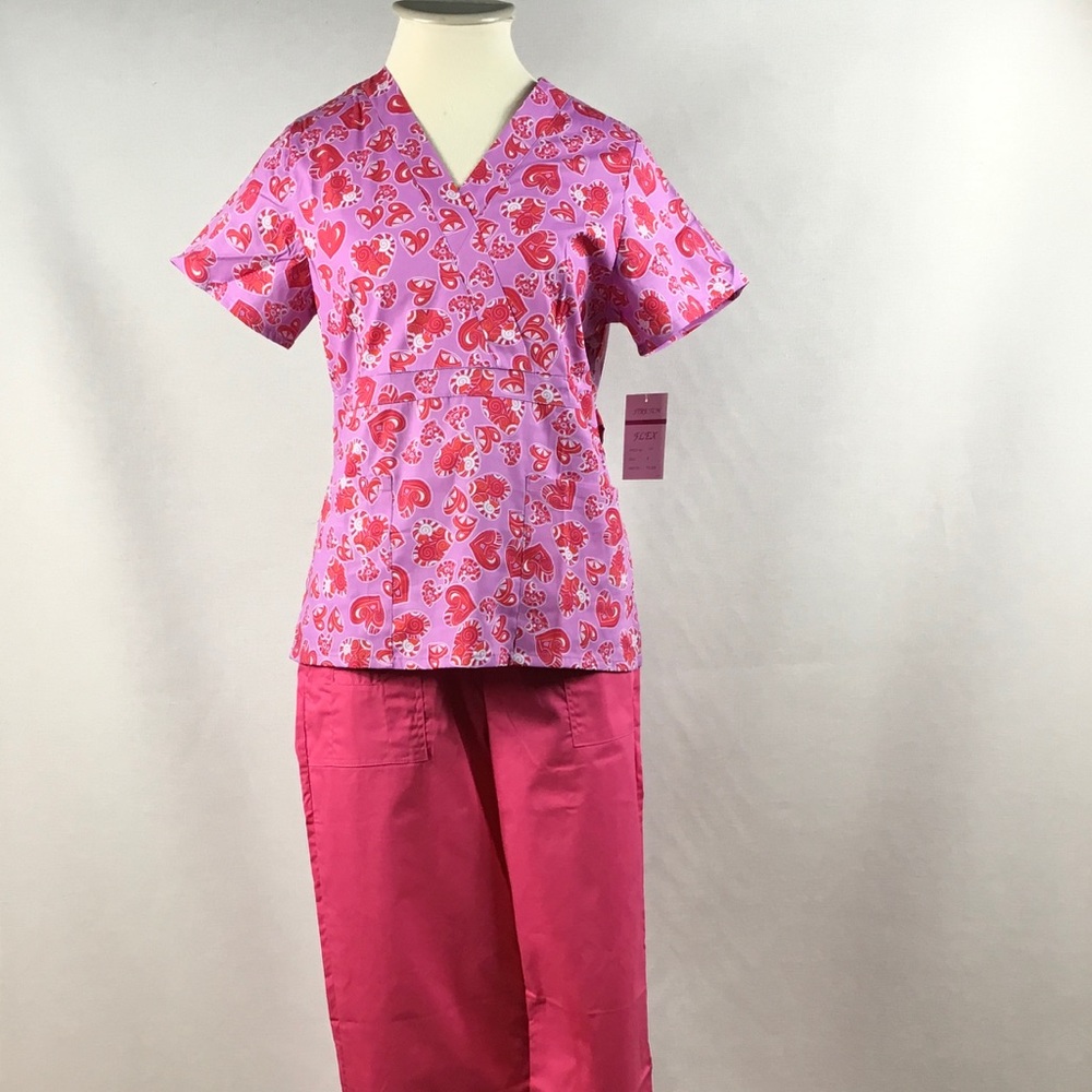 Flex scrub set in size small V neck adj waist